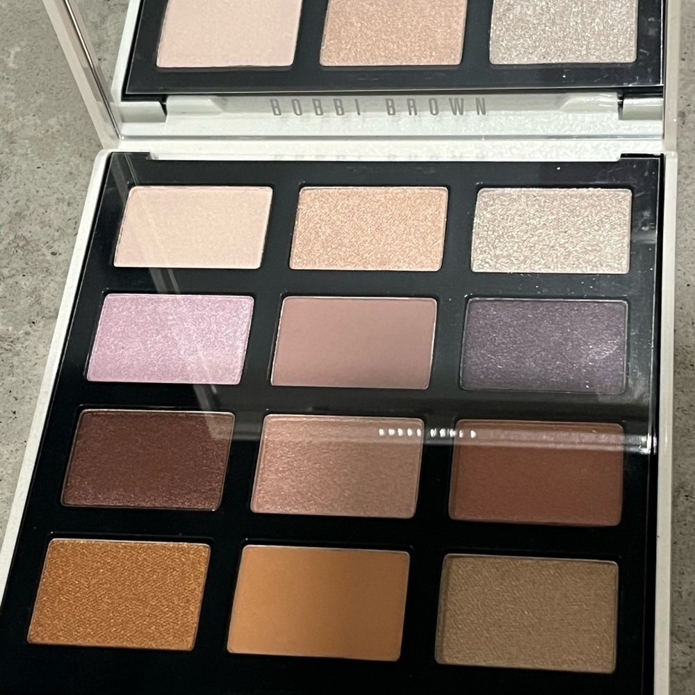 Bobbi Brown Crystal Drama Eyeshadow Palette (Brand New w/o Box) - Picture 2 of 4